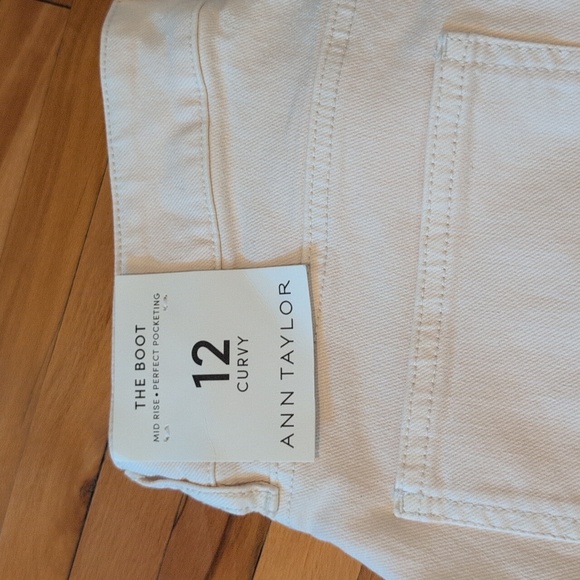Ann Taylor Curvy Boot Cut Jeans - Picture 4 of 8
